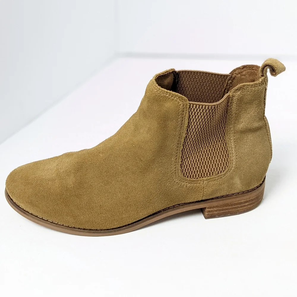 Toms suede ankle boots
